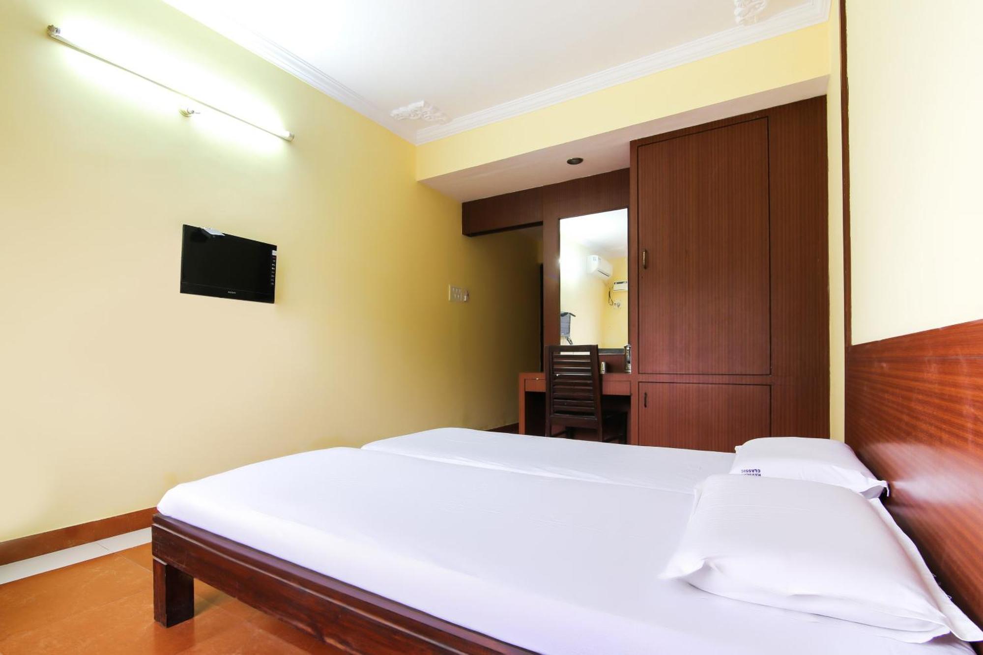 Hotel O Raviraj Classic Cana Buitenkant foto