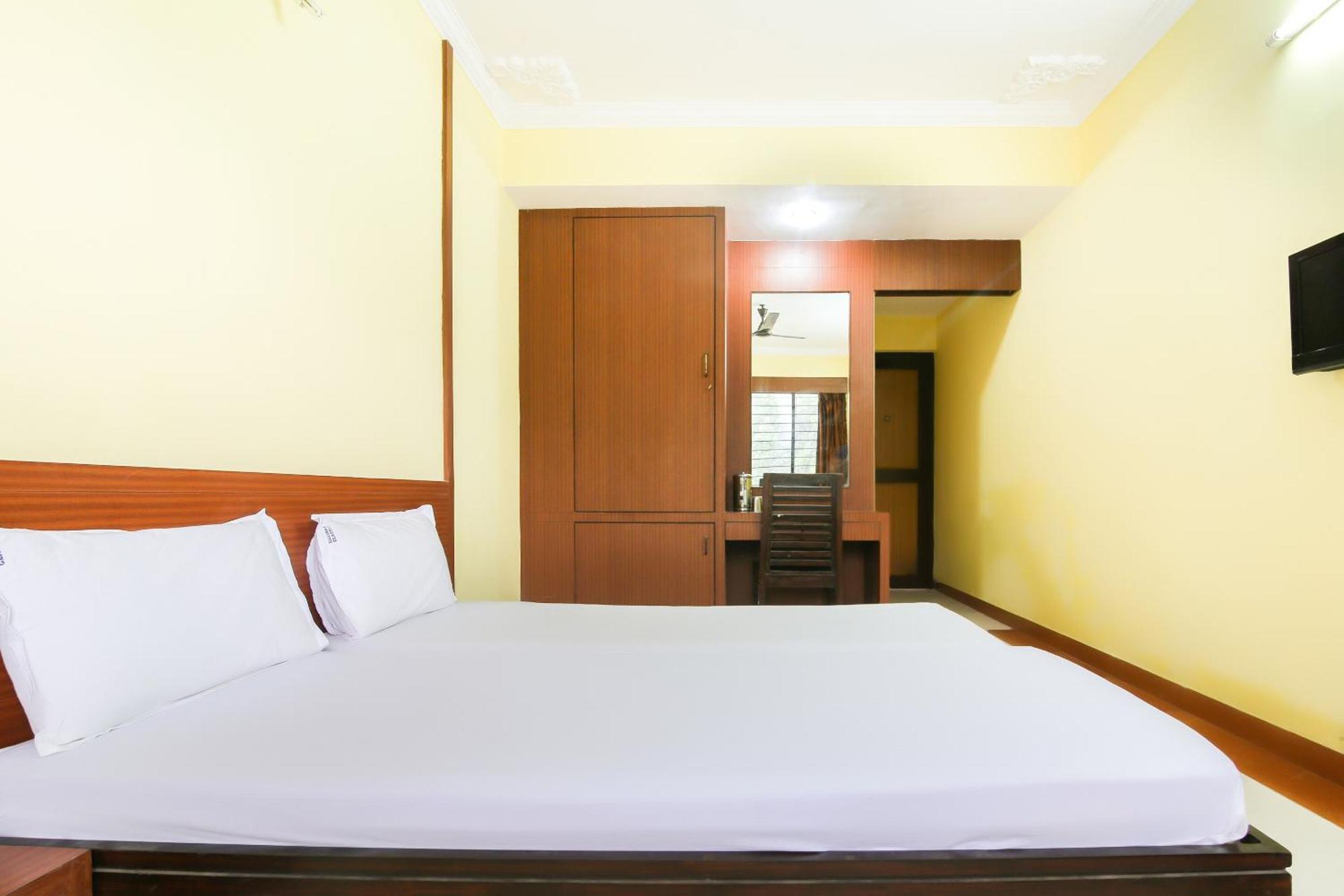Hotel O Raviraj Classic Cana Buitenkant foto